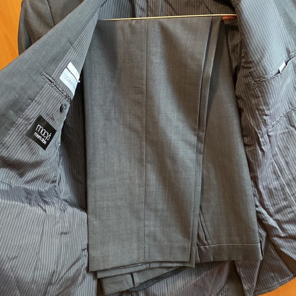 Calvin Klein Dark Grey Suit Set with Blazer and Pants - Picture 4 of 8